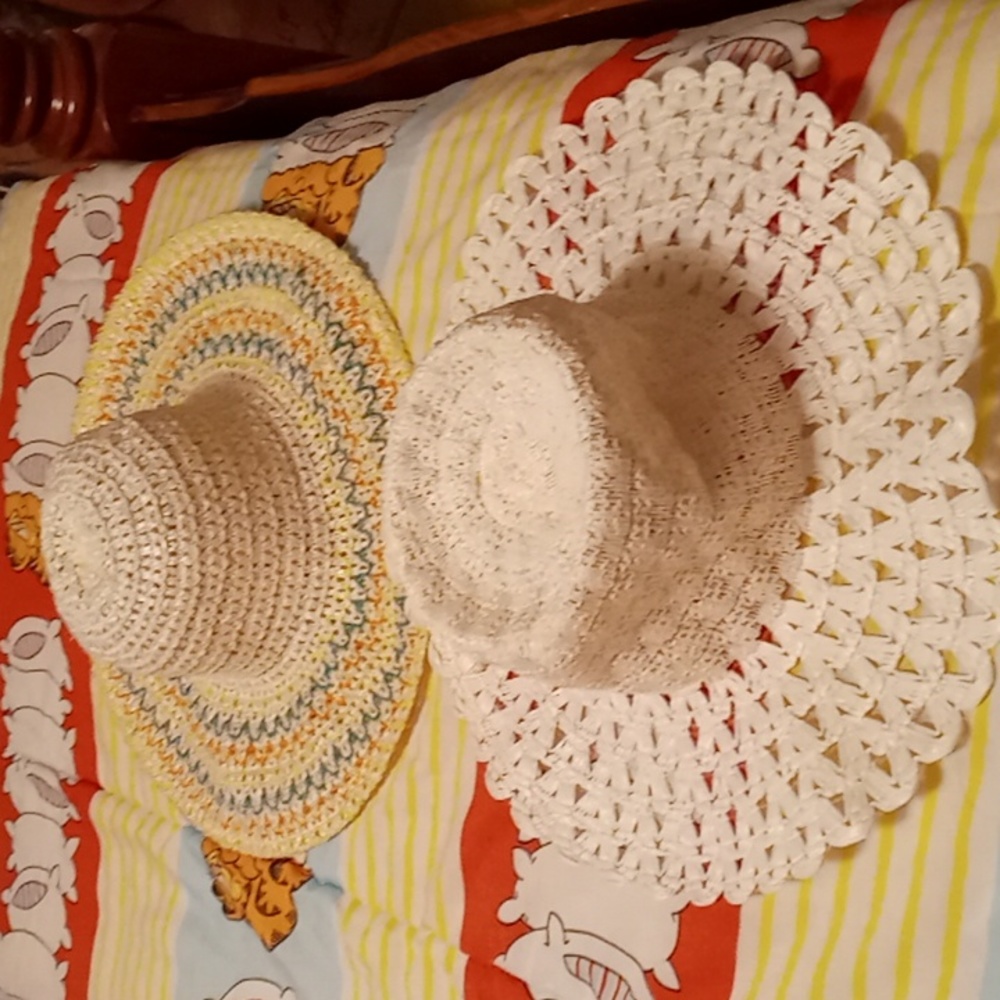 Bundle of TWO, Like New,Vintage70's, Floppy Beach Hats🌼🌸🌼🦋🦋